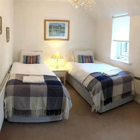 2 Bedroom Harbour View In