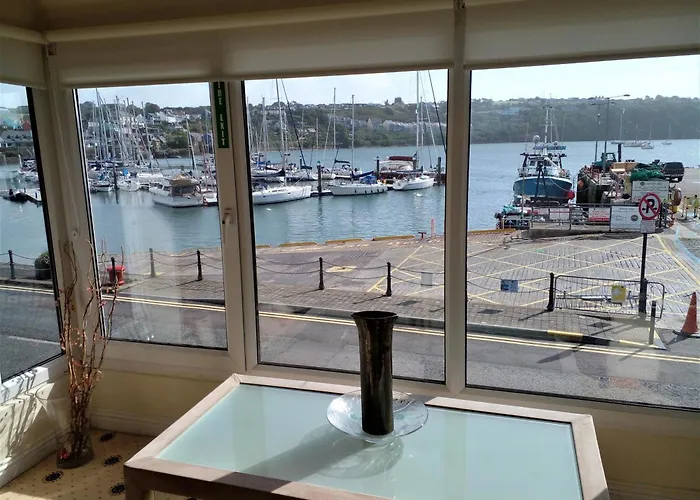 2 Bedroom Harbour View In Apartman Kinsale